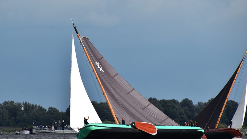 Skûtsjesilen in Stavoren afgelast wegens harde wind