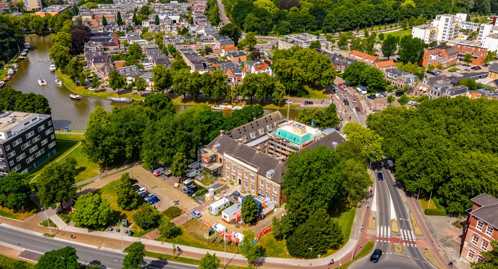 Hoogste punt bereikt van bouw 30 sociale huurwoningen in de Wissesdwinger te Leeuwarden