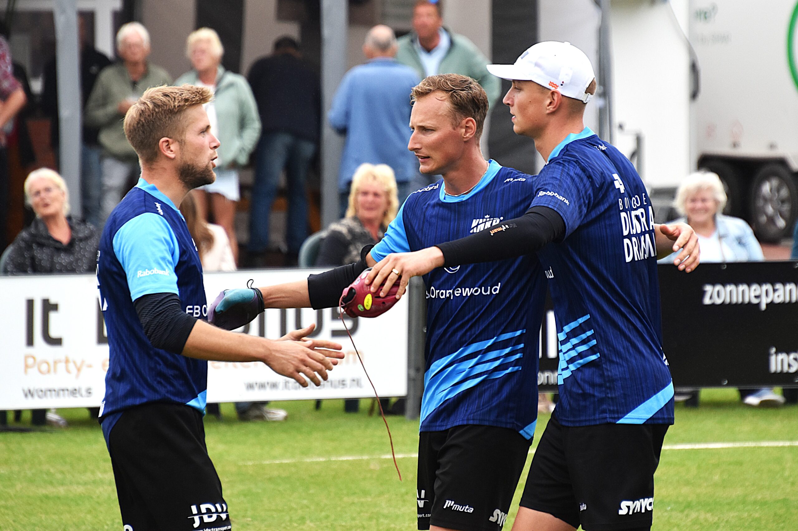 Nummer negen voor van Zwieten, Minnesma en Steenstra