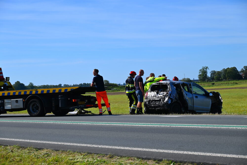 Hulpdiensten ter plekke na ongeval in Hijlaard