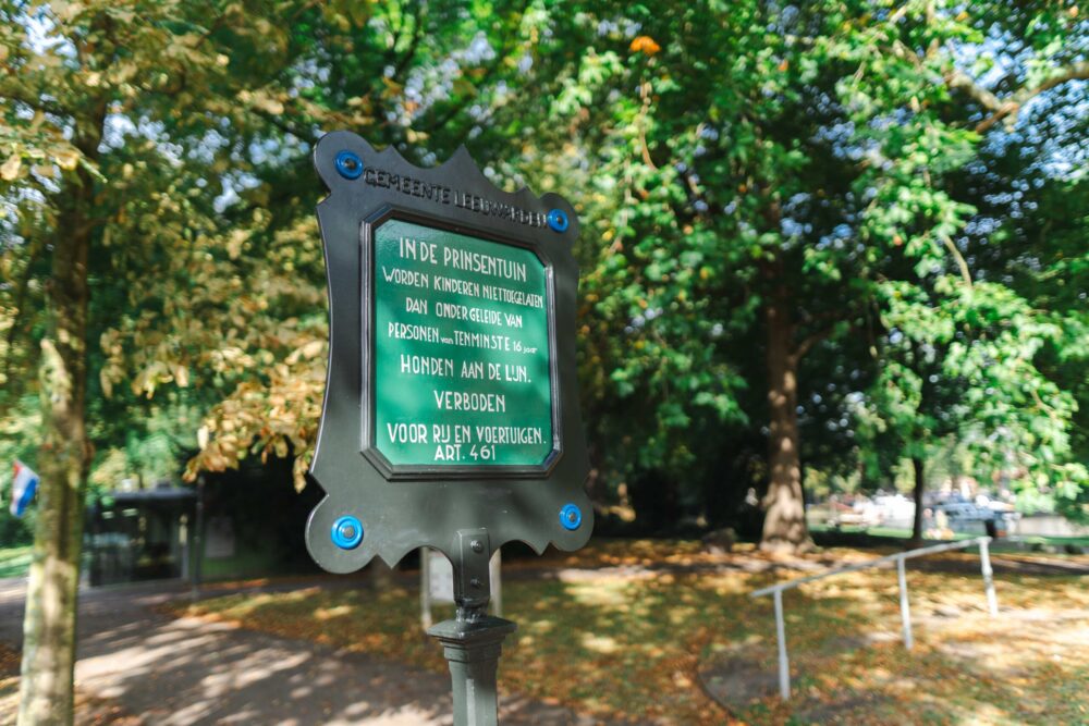 Historisch bord na bijna vijftig jaar terug in Prinsentuin