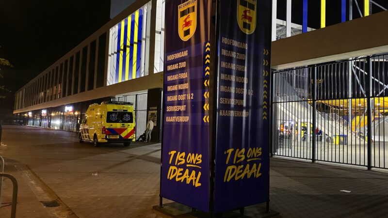 Zwaargewonde na val van trap in Kooi Stadion te Leeuwarden