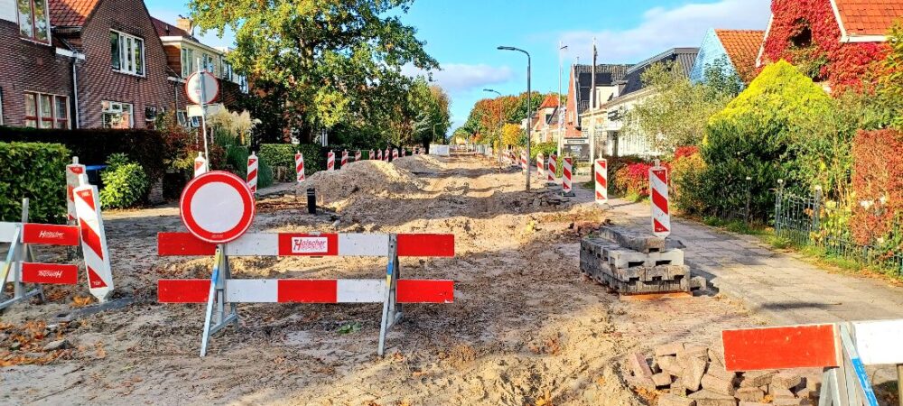 Werk Huizumerlaan tijdelijk gestopt vanwege oude elektriciteitskabels