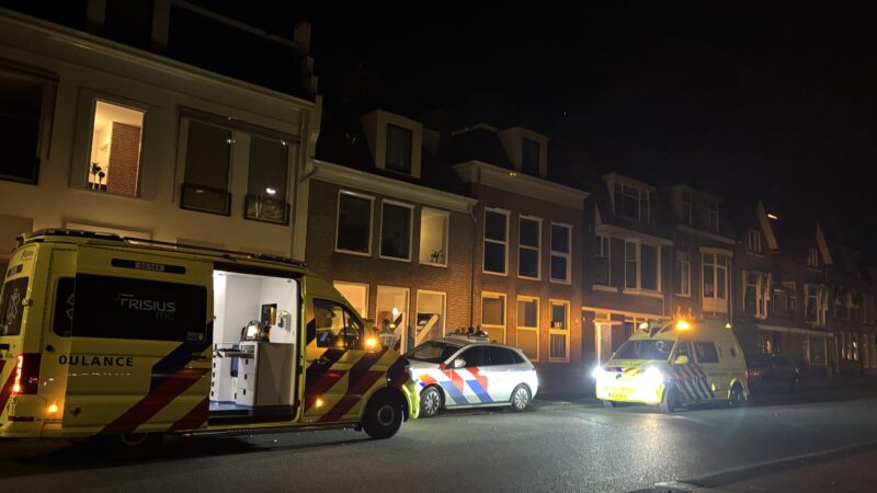 Gewonde nadat automobilist controle verliest in bocht in Leeuwarden