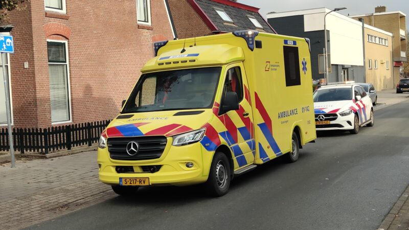 Fietser ten val na aanrijding met bestelbus in Leeuwarden