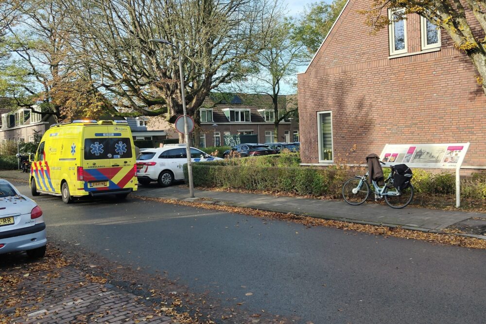 Fietster gewond bij botsing met auto in Leeuwarden