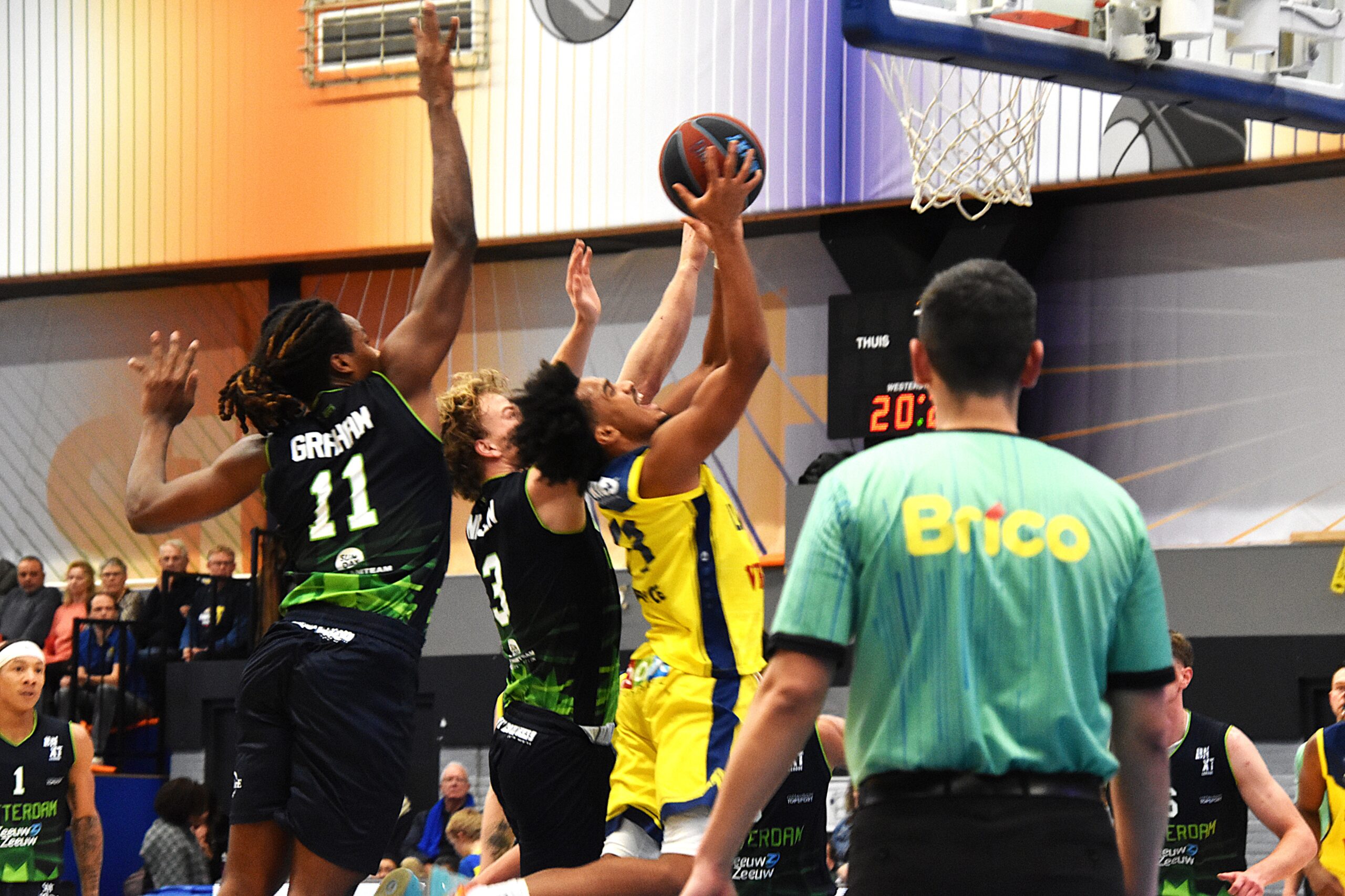 LWD Basket wint van Rotterdam, Price en Frierson in vorm