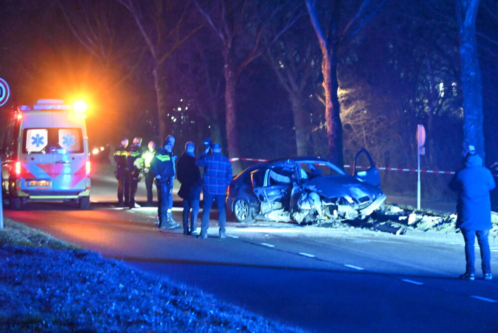 Zware autoschade na eenzijdig ongeval op Aldlânsdyk