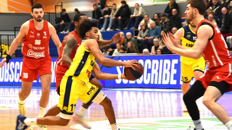 Strijdbaar LWD Basket wint thuis tegen Charleroi