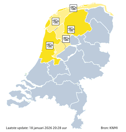 KNMI: Dichte mist in Friesland met plaatselijk minder dan 200 meter zicht