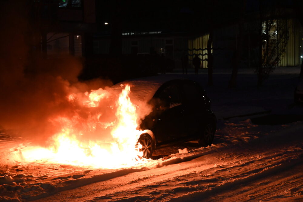Auto in brand in Leeuwarden