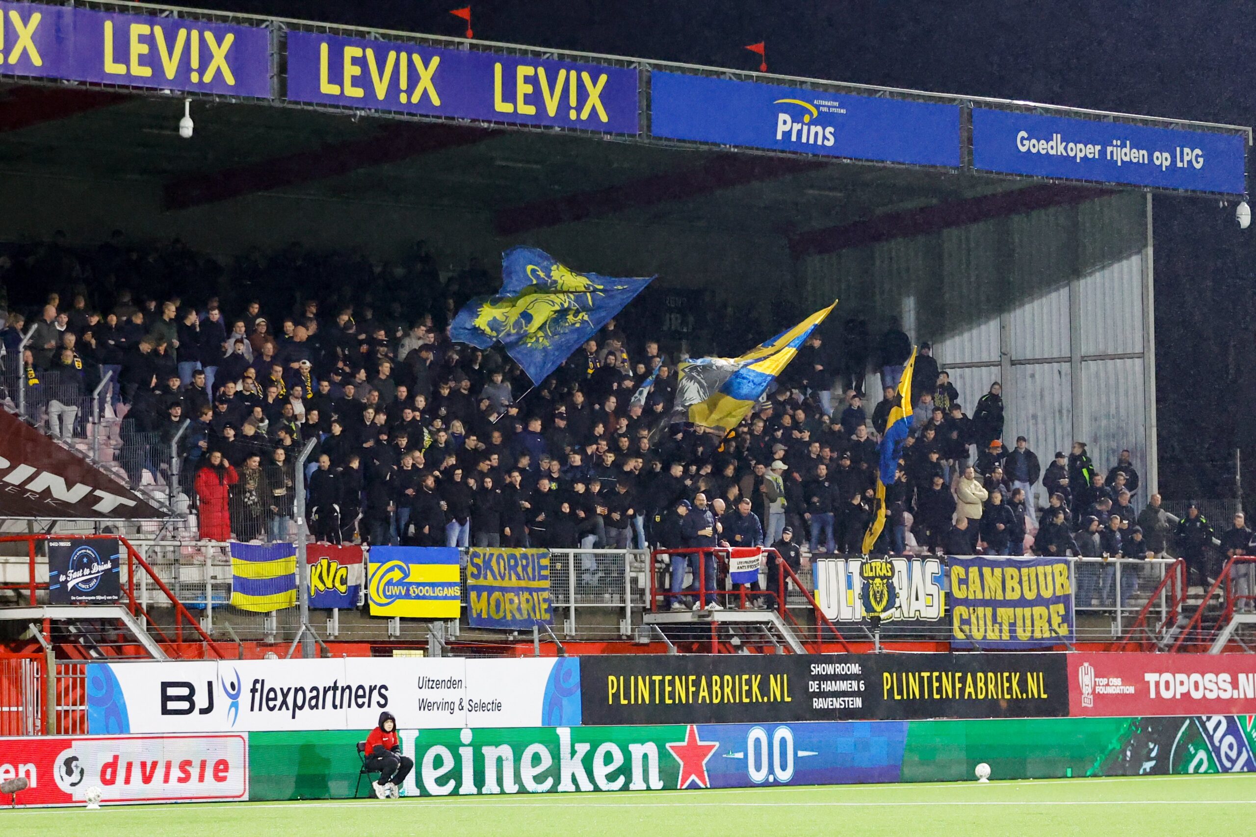 VIDEO: Cambuur overklast TOP Oss, maar pakt een matige winst
