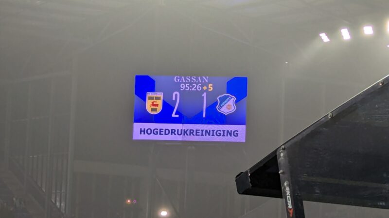 AUDIO: Man of the Match Henstra en trainer Henk de Jong praten over zwaarbevochten winst tegen Eindhoven