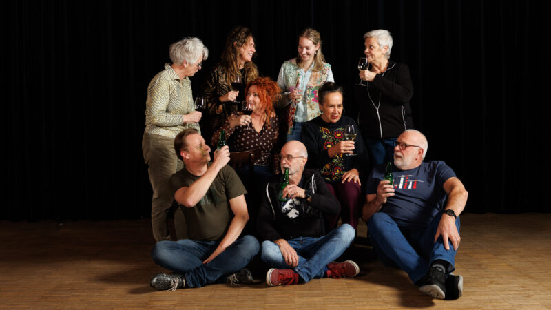 Friese amateurspelers veroveren Tryater met Ienakterfestival tijdens jubileumseizoen