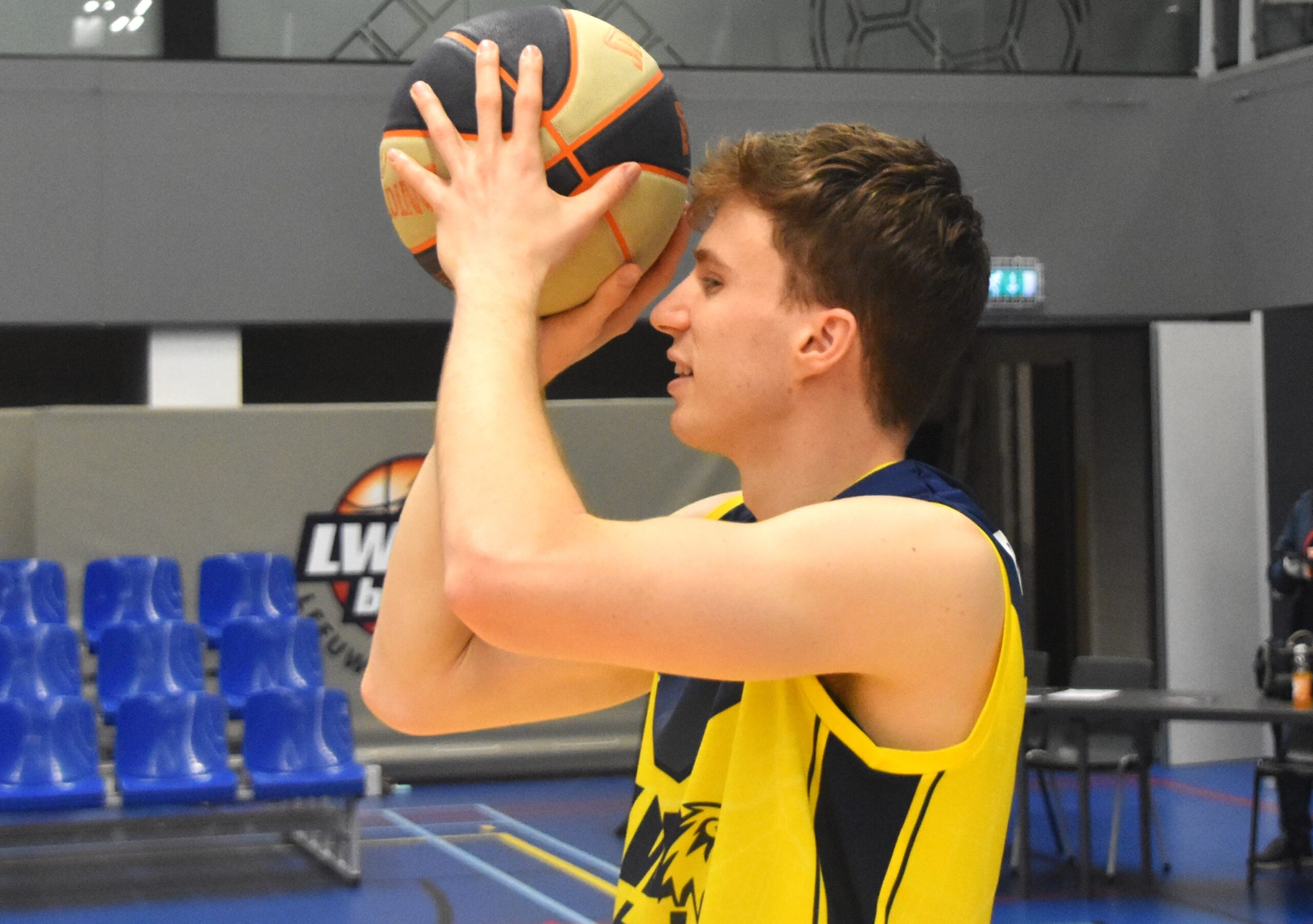 LWD Basket wint op bezoek bij Zwolle
