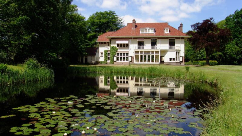 Provincie verdeelt 2,8 miljoen voor monumenten: ook Leeuwarden profiteert