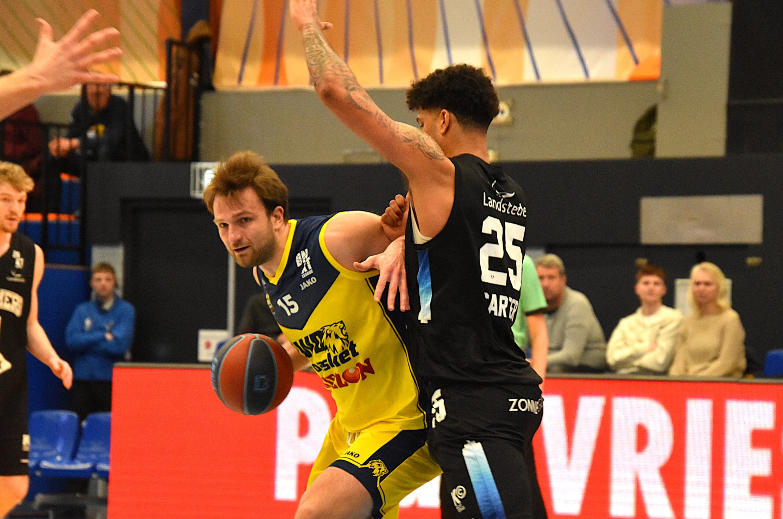 LWD Basket thuis onderuit tegen Zwolle, BNXT League in zwaar weer.