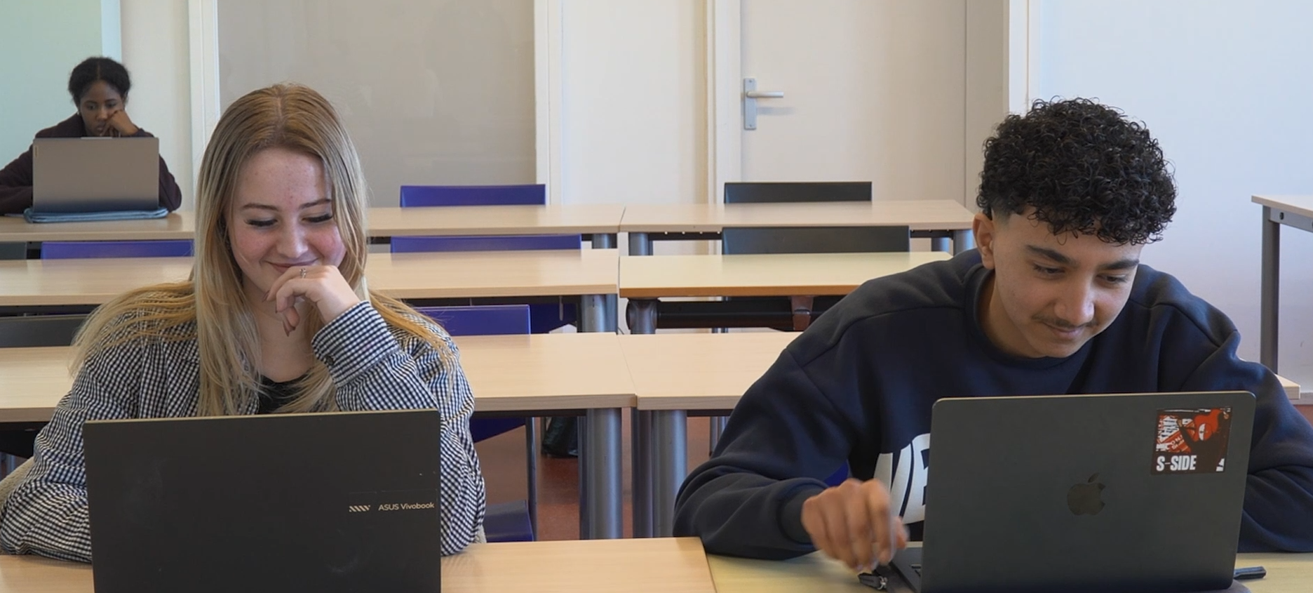 VIDEO: Stemmen studenten mee op 18 maart? Dit weten zij over de gemeenteraadsverkiezingen