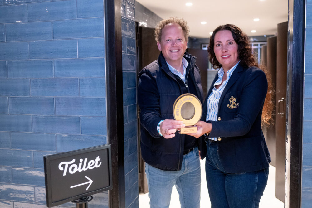 Iepen Húske | Place to Pee-award voor publieksfavoriet Fire Café-Restaurant in Leeuwarden