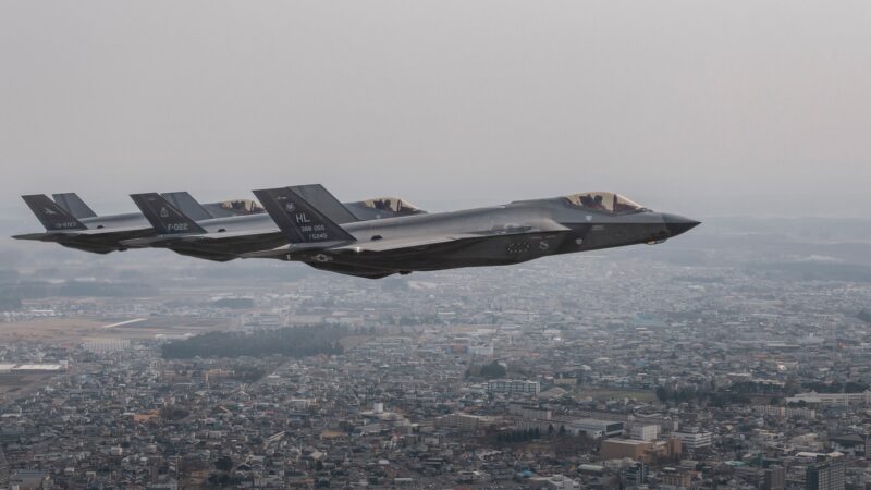 F-35-gevechtsvliegtuigen van Vliegbasis Leeuwarden oefenen in Japan