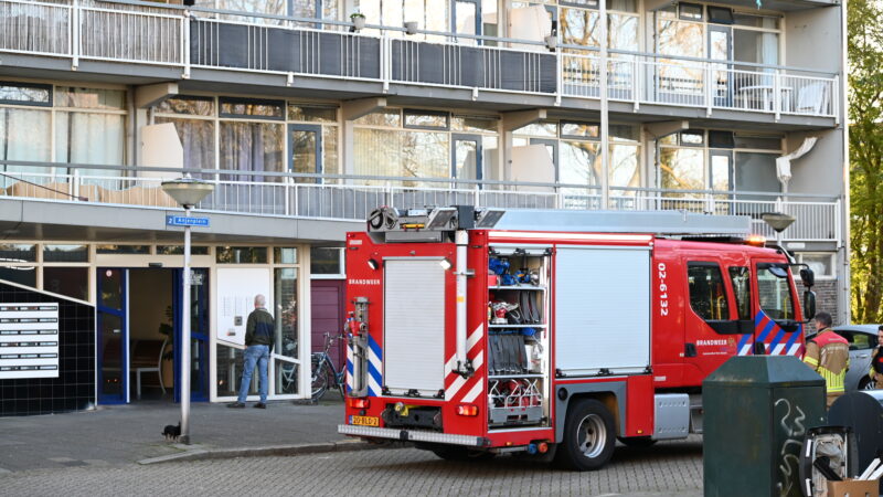 Brandweer onderzoekt melding van brand in Leeuwarden