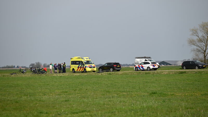 Persoon gewond na incident met duofiets te water in Wirdum