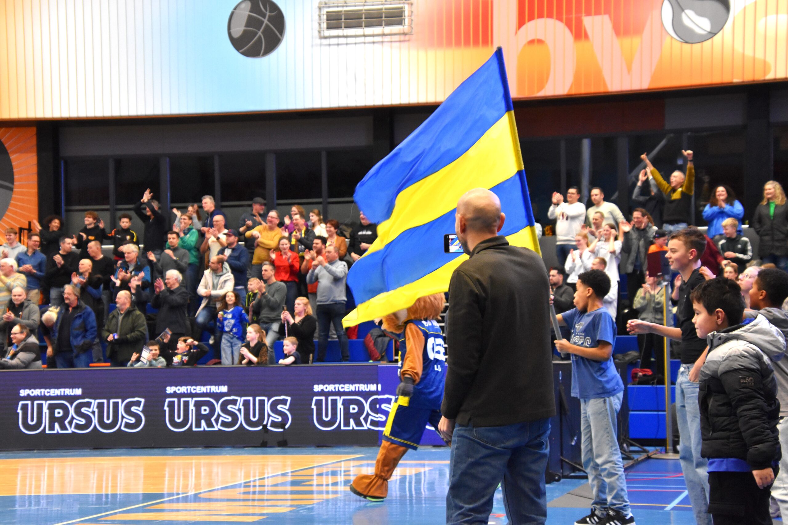 LWD Basket verliest op bezoek bij kampioen Den Bosch