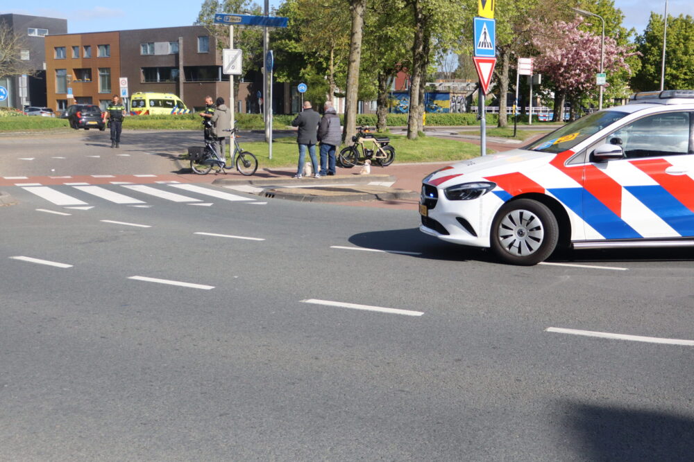 Oudere fietser valt en raakt gewond in Leeuwarden