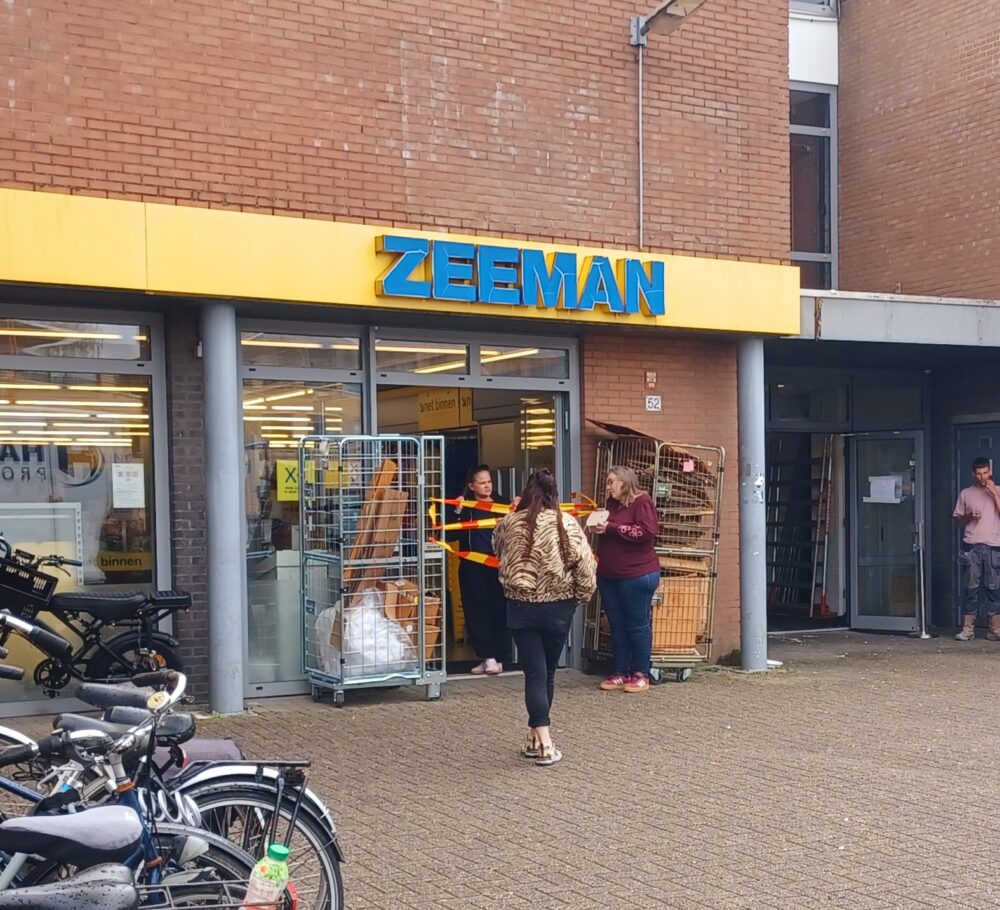 Zeeman en Jumbo dicht na brand voormalig Cambuurstadion