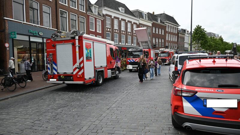 Brand in winkel aan Nieuwestad in Leeuwarden