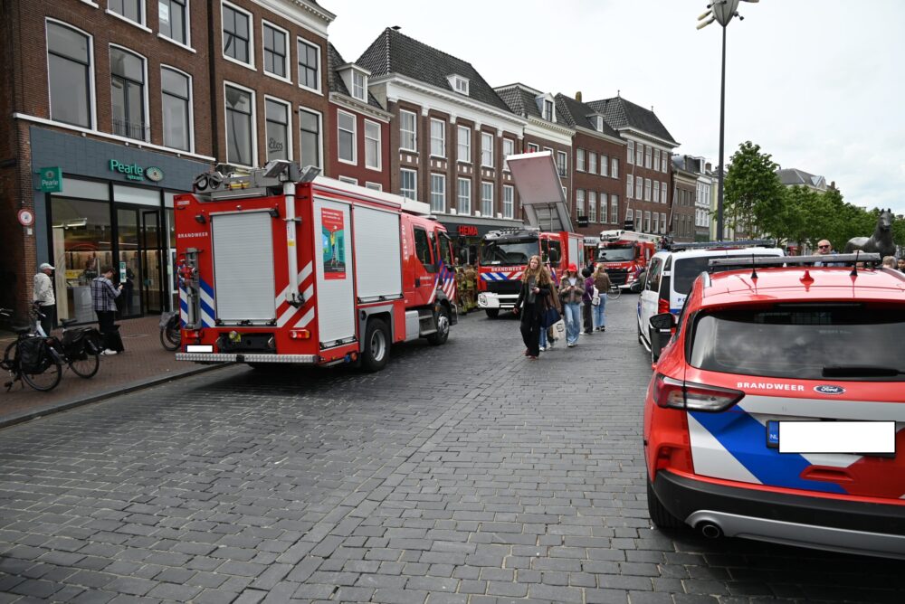 Brand in winkel aan Nieuwestad in Leeuwarden