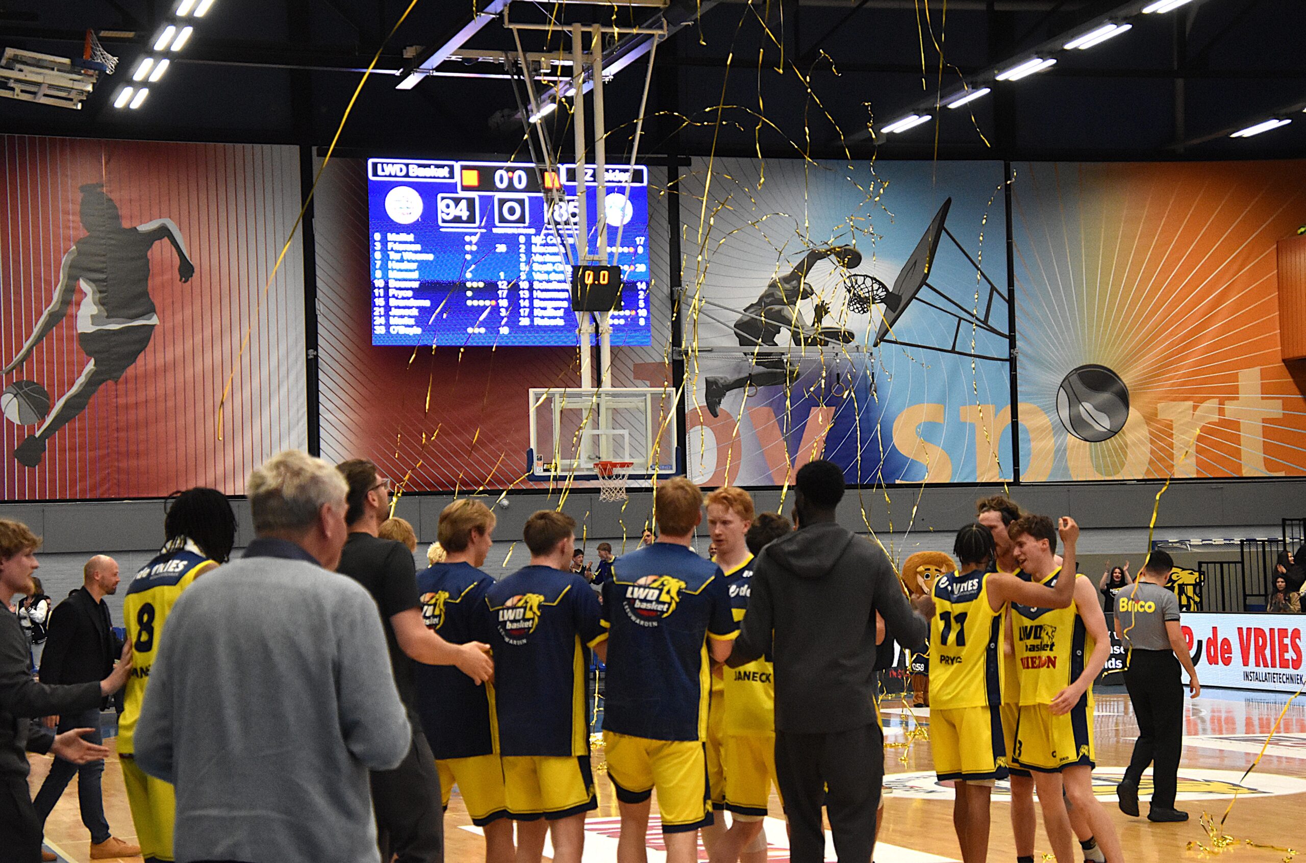 LWD Basket in spektakelstuk langs ZZ Leiden