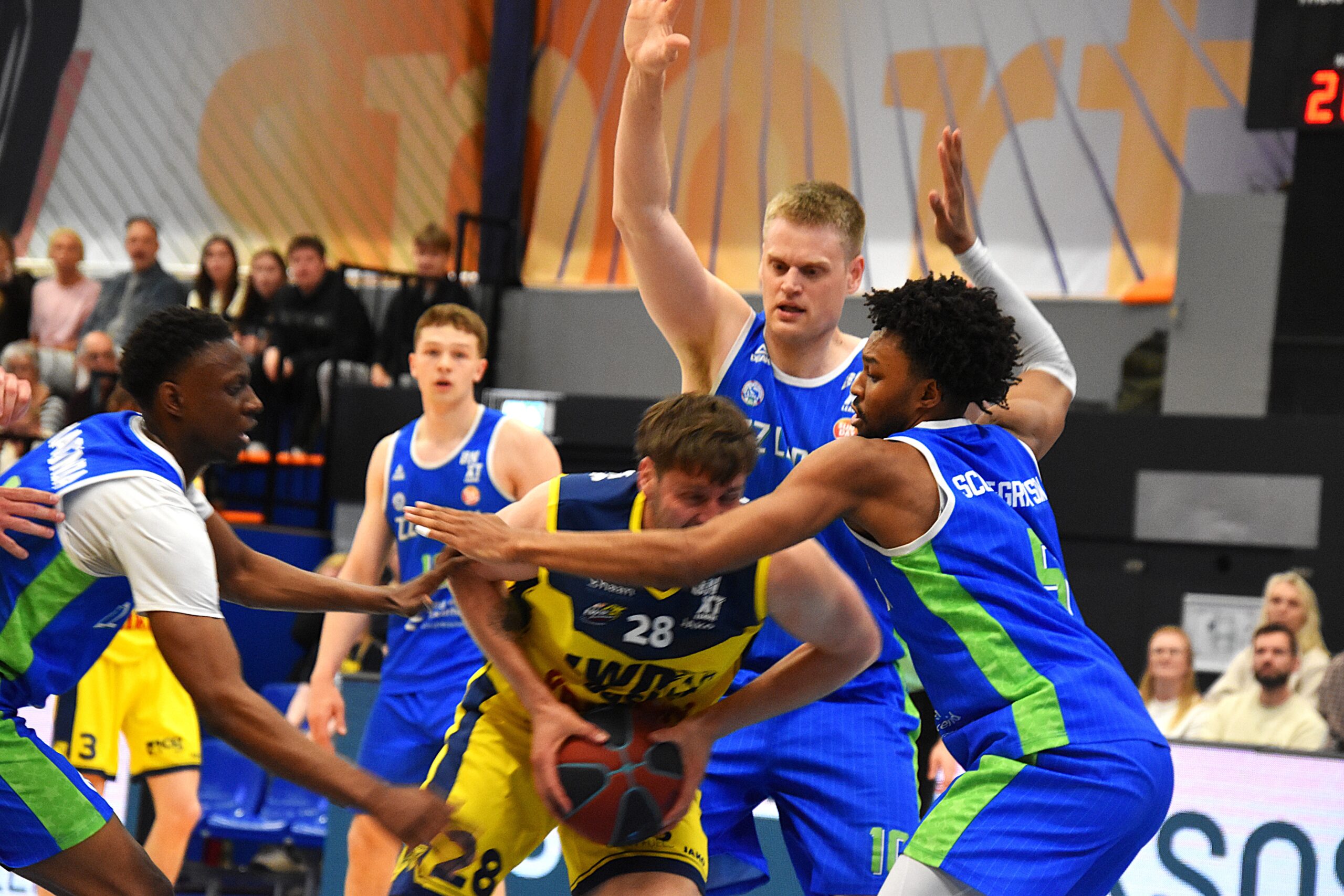 LWD Basket lijdt negende century nederlaag.