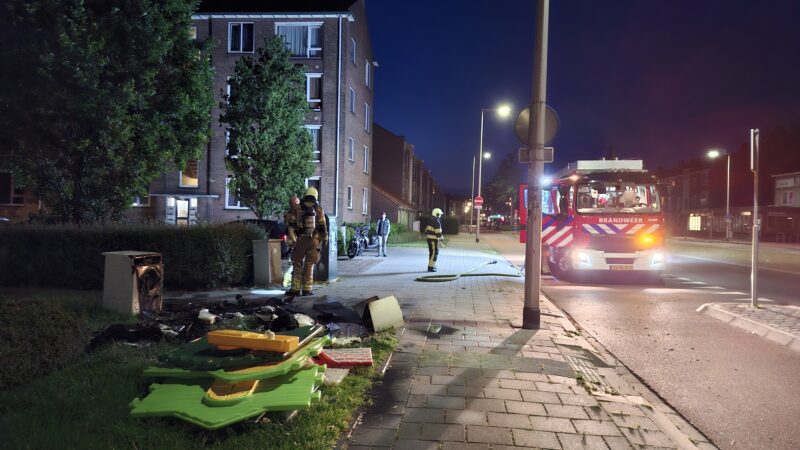 Grofvuil vat vlam in Leeuwarden