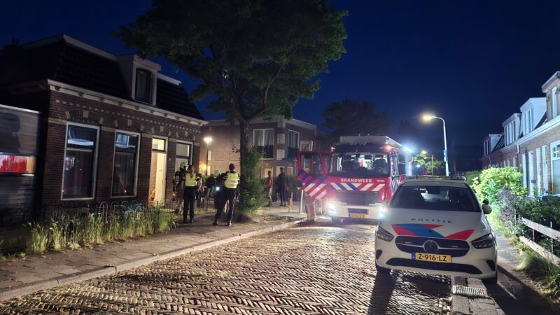Brandweer ventileert woning na kleine brand