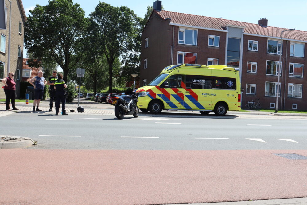 Motorrijder lichtgewond bij botsing in Leeuwarden