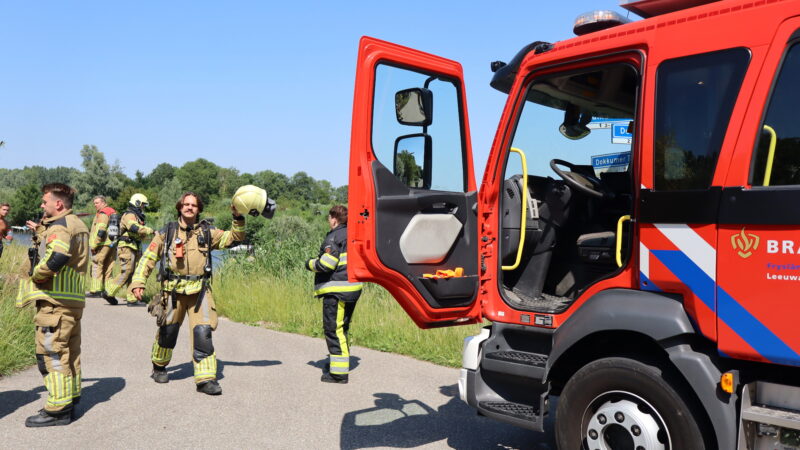 Brandmelding op vaartuig aan kade in Leeuwarden