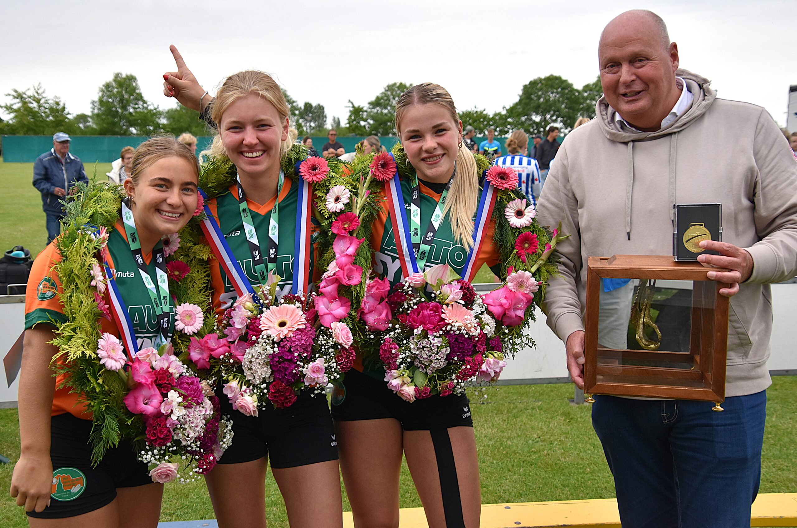 Audio: Jeugd Dronrijp grijpt de macht op NK-dames hoofdklas