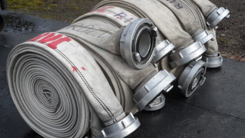 Brandweer rukt uit voor de leukste ‘wateroverlast’ van Stiens