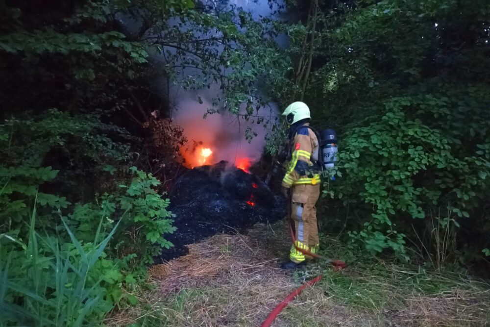 Broeibrand in bosschages veroorzaakt rookontwikkeling in Leeuwarden