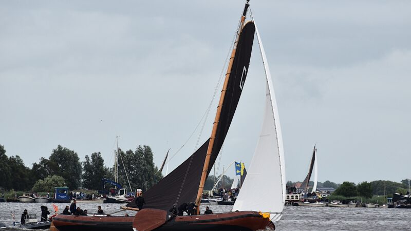 Doarp Grou declasseert concurrentie opening SKS-skûtsjesilen