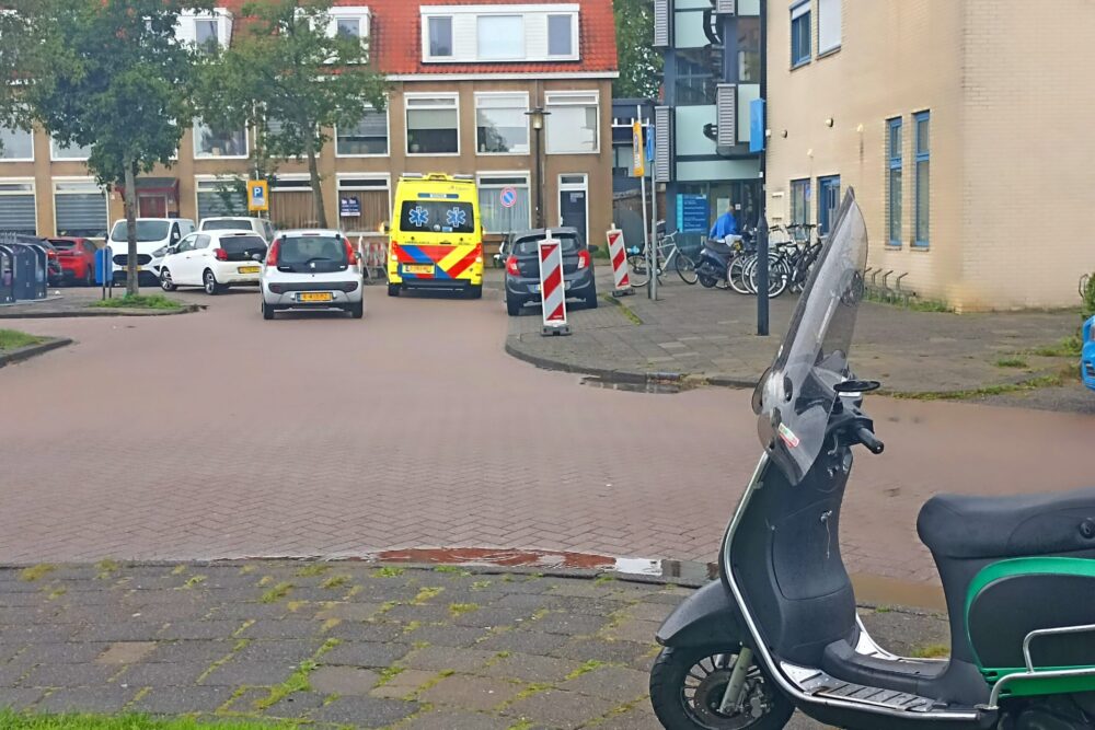 Scooterrijder gewond bij eenzijdig ongeval in Leeuwarden