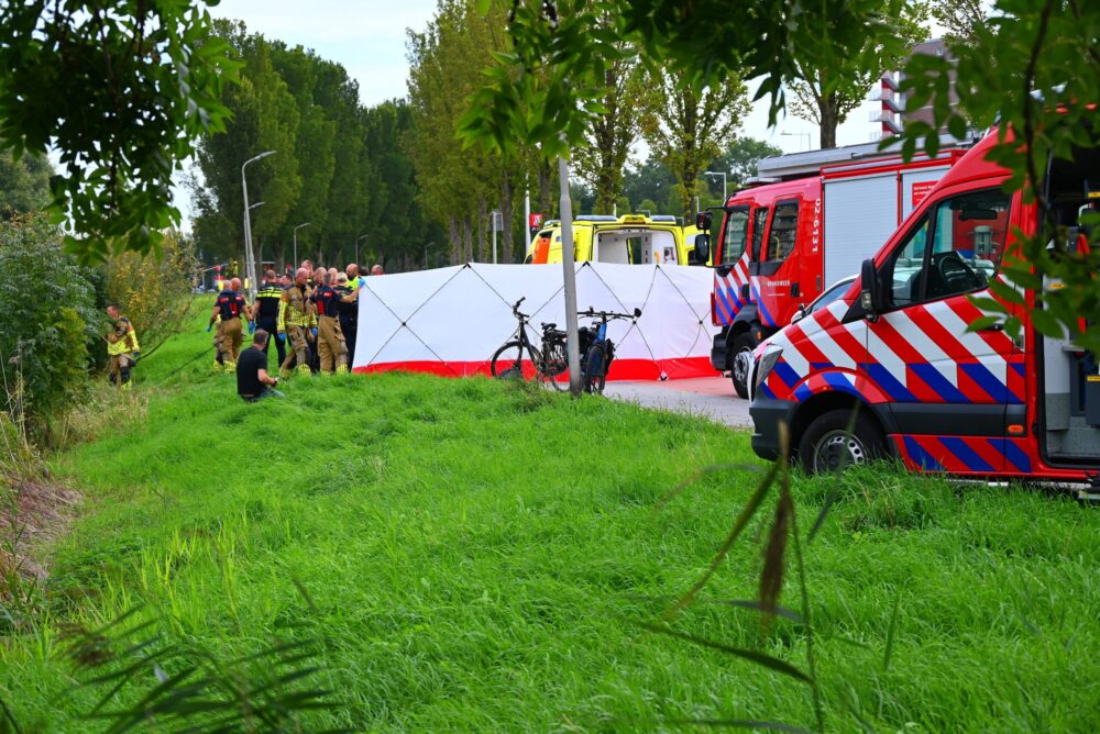 Twee gewonden bij ongeval met auto en motor aan Groningerstraatweg