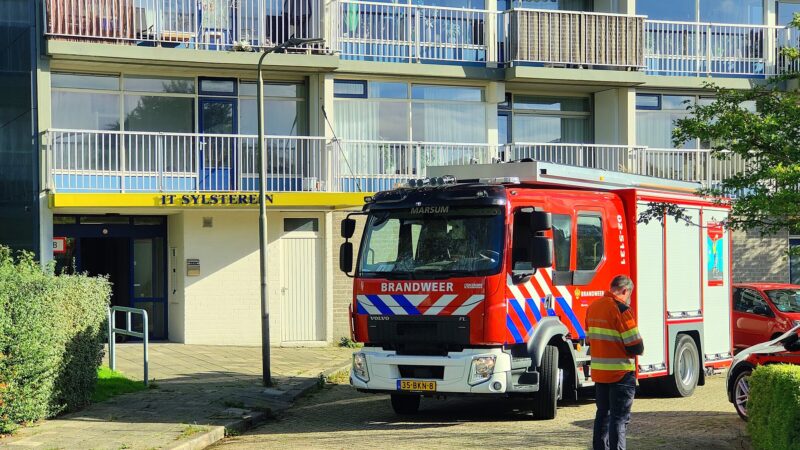 Brandweer onderzoekt melding van gaslekkage in flat aan Johan Winklerwei in Leeuwarden