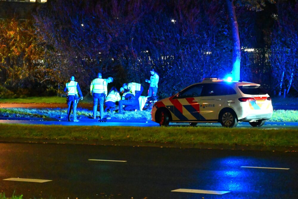 Persoon aangereden door vrachtwagen op Aldlânsdyk in Leeuwarden