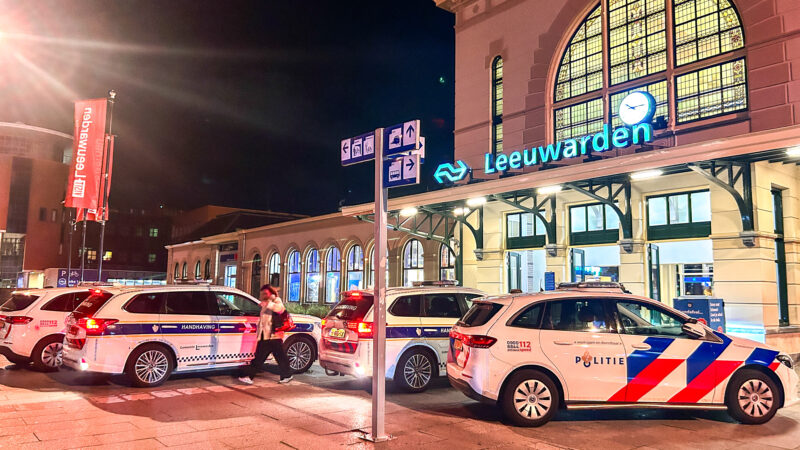 Minderjarige aangehouden na melding van bedreiging met mes op station Leeuwarden