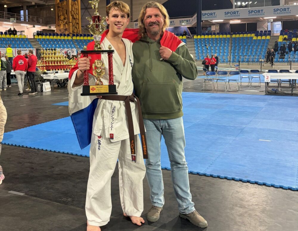 Leeuwarden Jurgen (17) wins European karate title